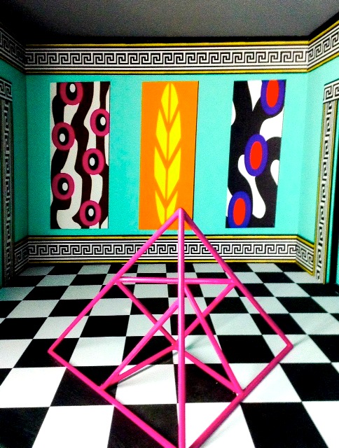 into the eye interior